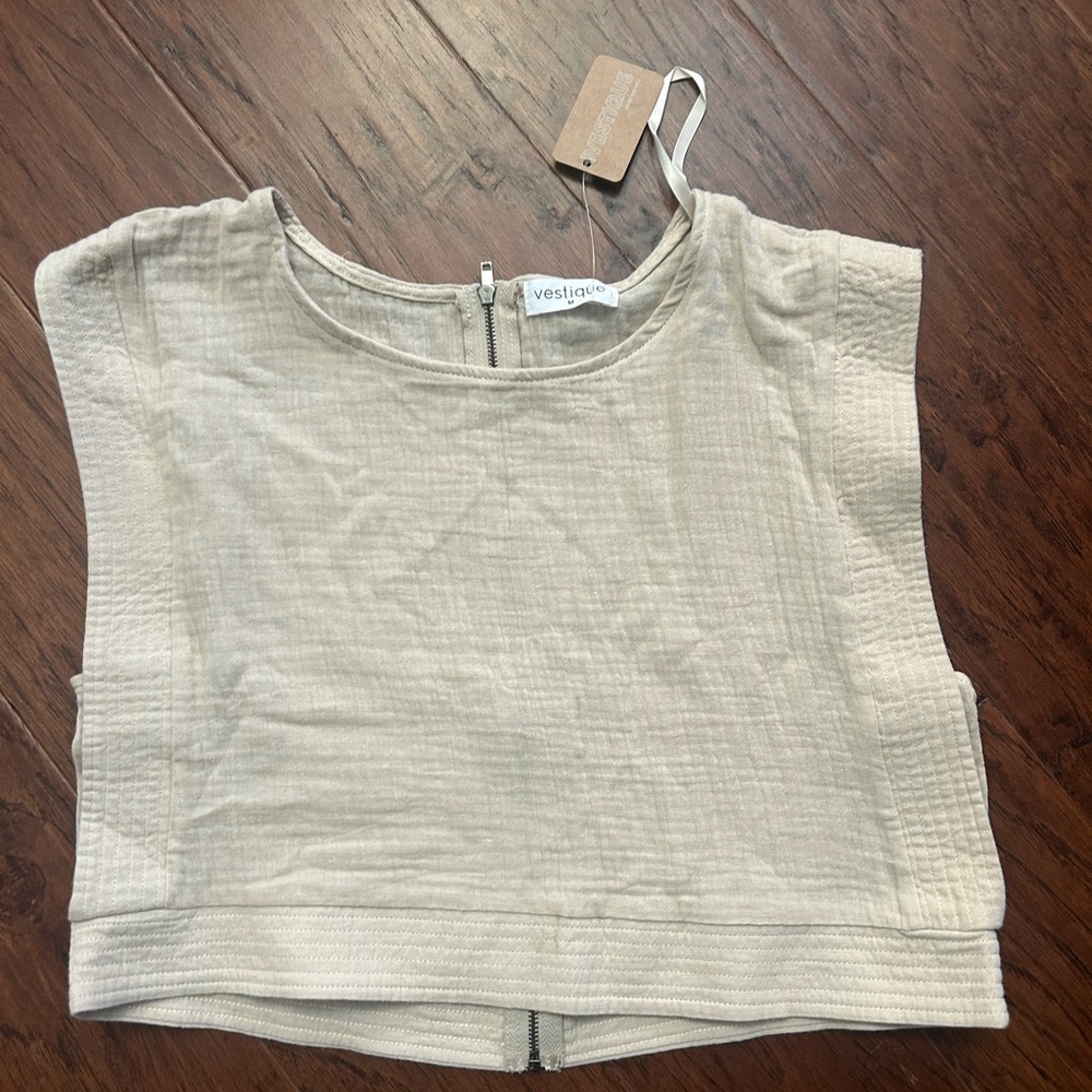 Vestique Textured Cream Crop Top
